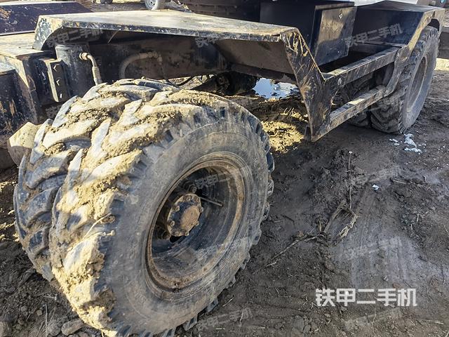 单侧履带整体（整机外观）