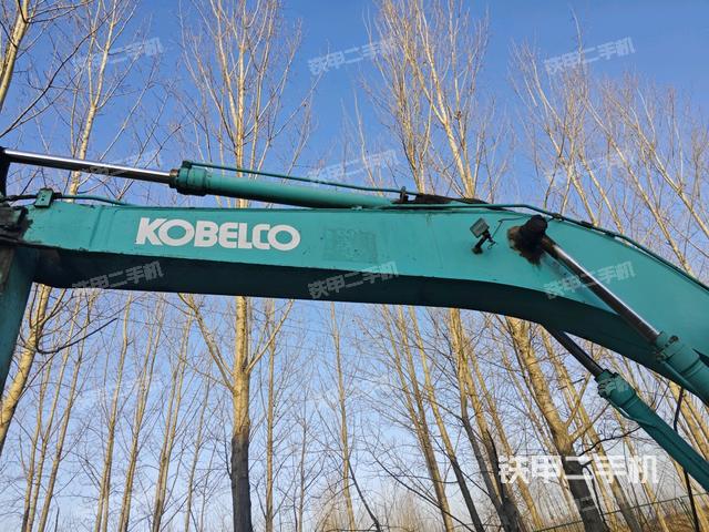 大臂整体 右侧(工作和回转装置) 大臂整体 右侧(工作和回转装置)