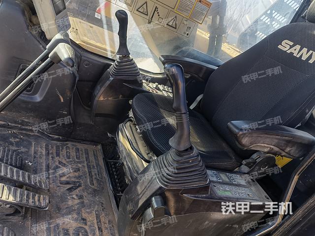 驾驶室整体（整机外观）