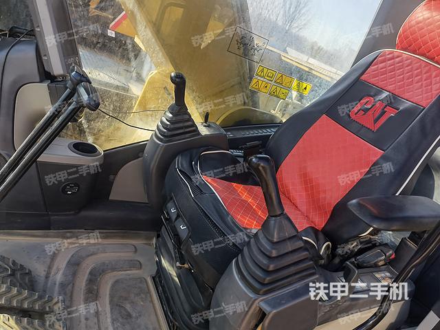 驾驶室整体（整机外观）