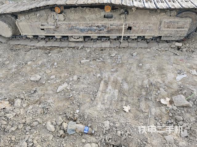 左驱动轮(行走机构) 左驱动轮(行走机构)