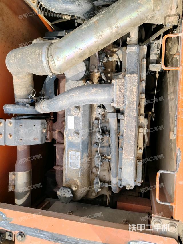 发动机室（上车部件）