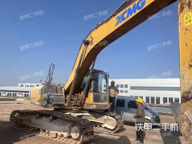 徐工XE270DK挖掘机