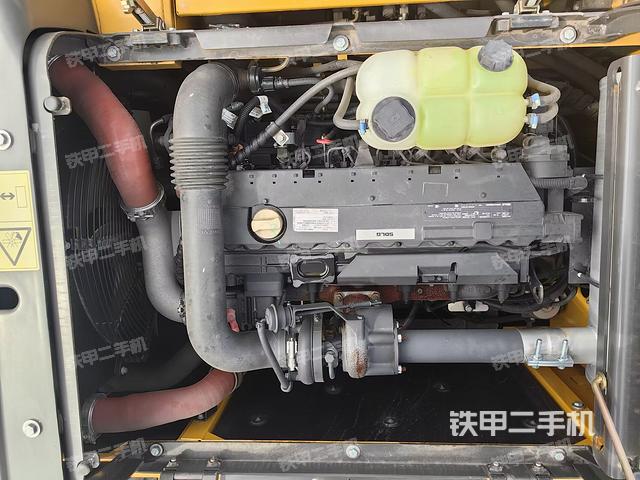 发动机整体俯视（整机外观）