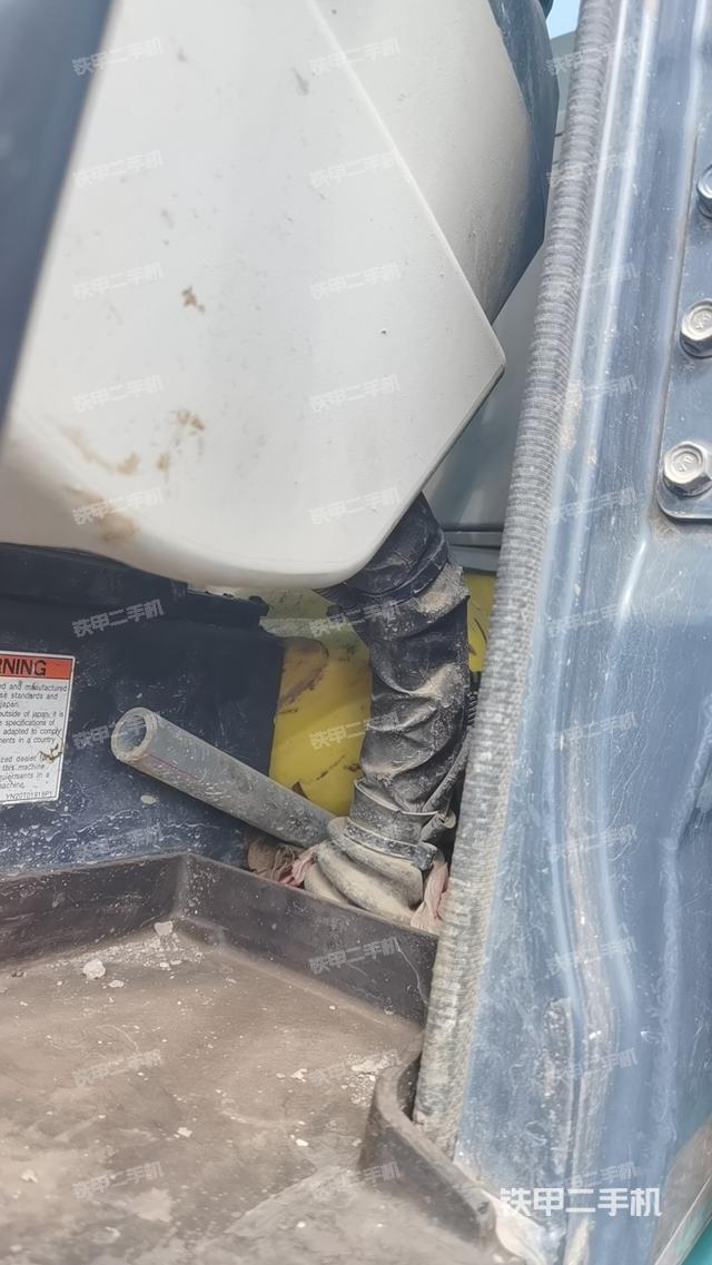 驾驶室整体（整机外观）