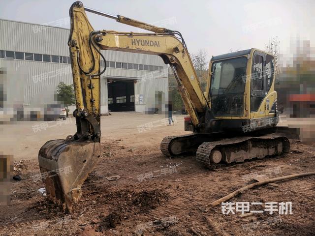 现代R60-9挖掘机