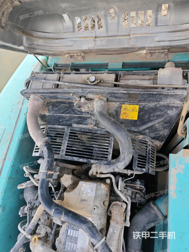 水箱+风扇特写(上车部件) 水箱+风扇特写(上车部件)