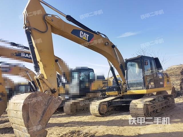 卡特彼勒323D2L挖掘機(jī)