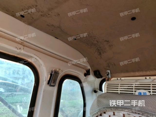 左后方玻璃角标（驾驶室部分）