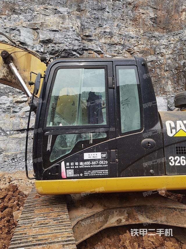 驾驶室整体（整机外观）