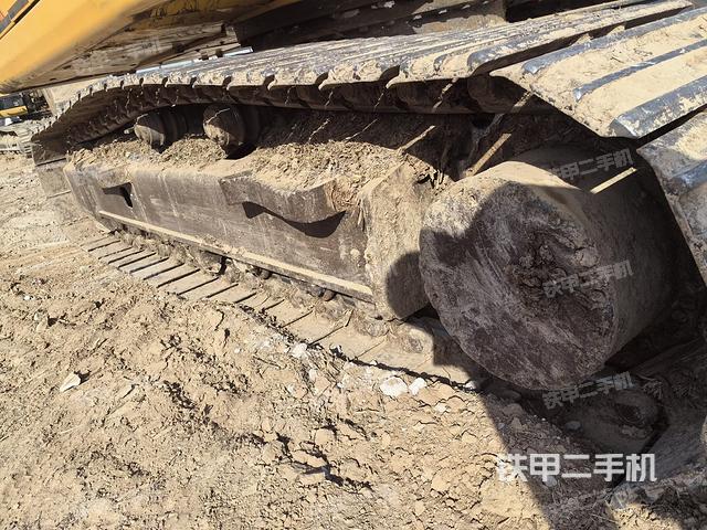 单侧履带整体（整机外观）