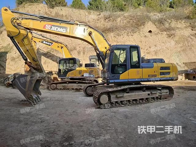 徐工XE245DK挖掘機(jī)