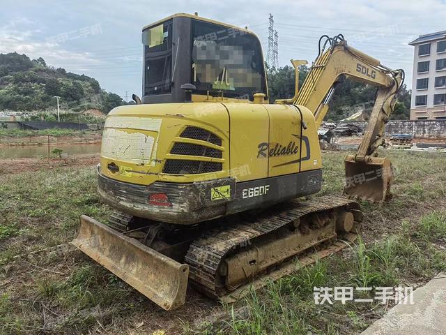 整机右后45°（整机外观）