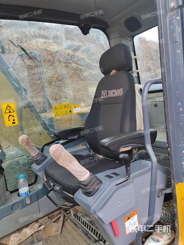 驾驶室整体（整机外观）