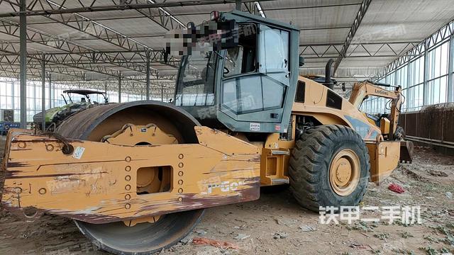 柳工CLG6126壓路機