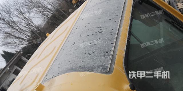 驾驶室顶部（整机外观）