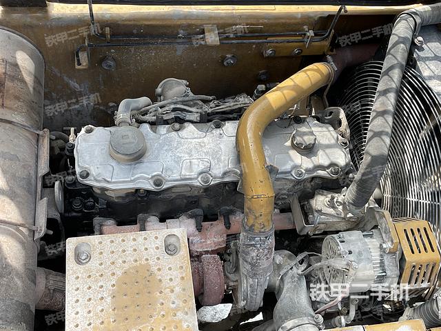 发动机整体俯视（整机外观）