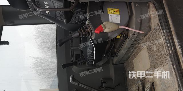 驾驶室整体（整机外观）