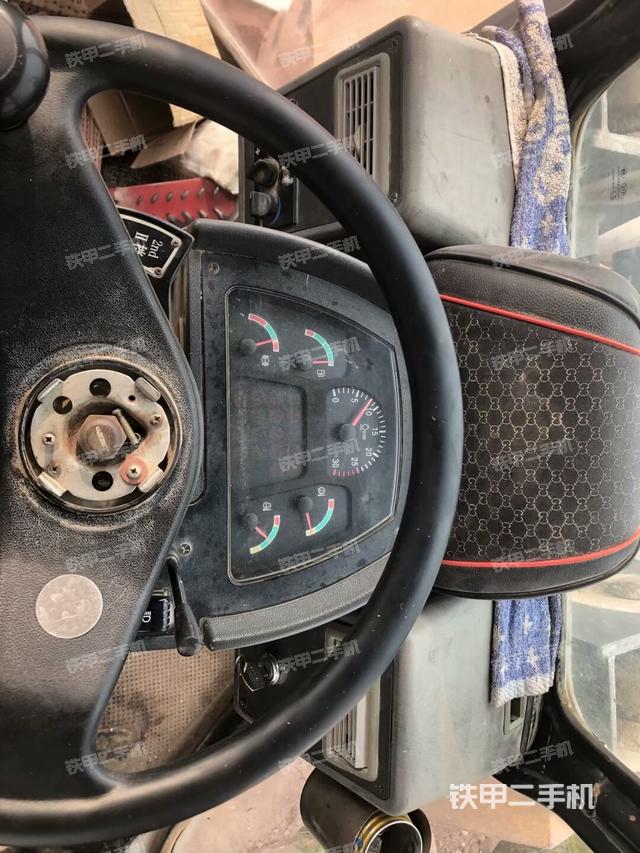 駕駛室操作臺（整機外觀及大件）