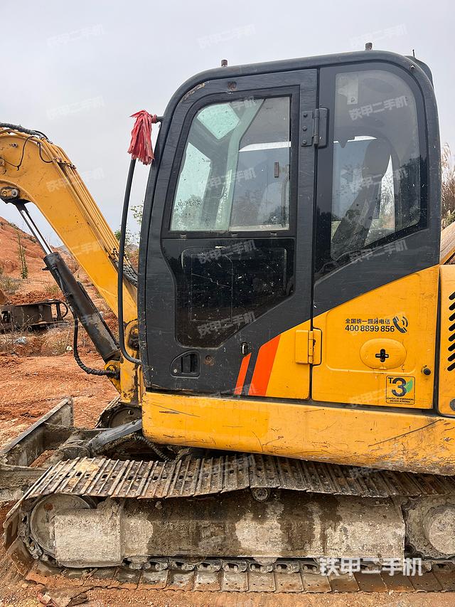 驾驶室整体（整机外观）