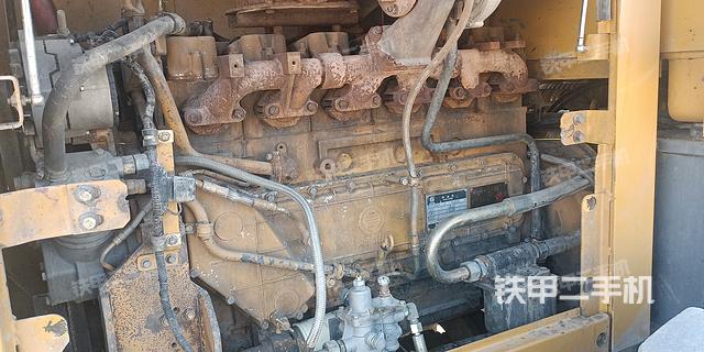 发动机右侧（整机外观及大件）