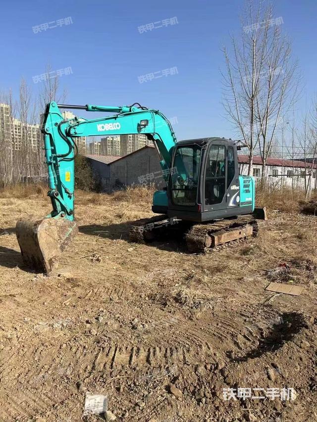 神鋼SK75-8挖掘機(jī)