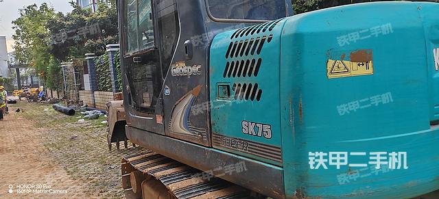 神鋼SK75-8挖掘機(jī)