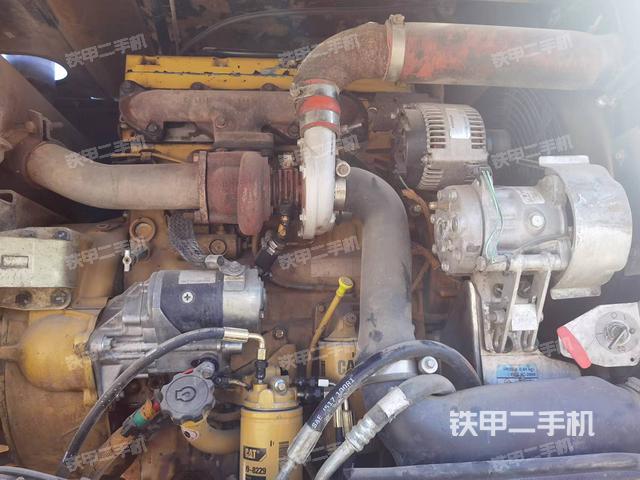 发动机整体俯视（整机外观）