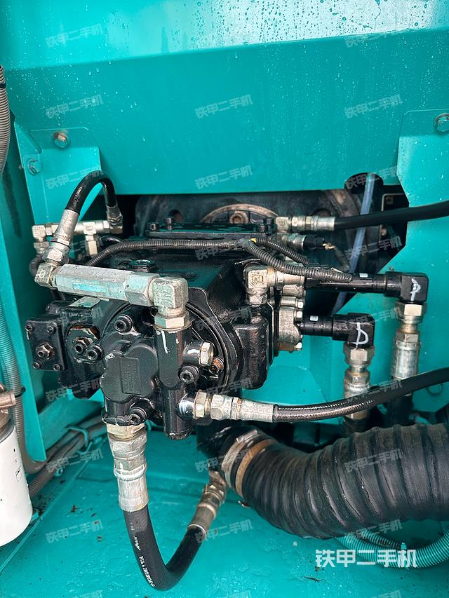 整機(jī)右后45°(整機(jī)外觀) 整機(jī)右后45°(整機(jī)外觀)