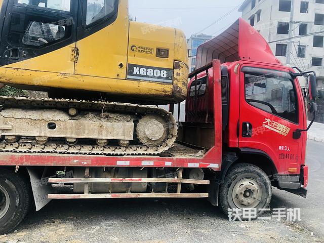 整機(jī)右側(cè)(設(shè)備外觀及核心部件) 整機(jī)右側(cè)(設(shè)備外觀及核心部件)