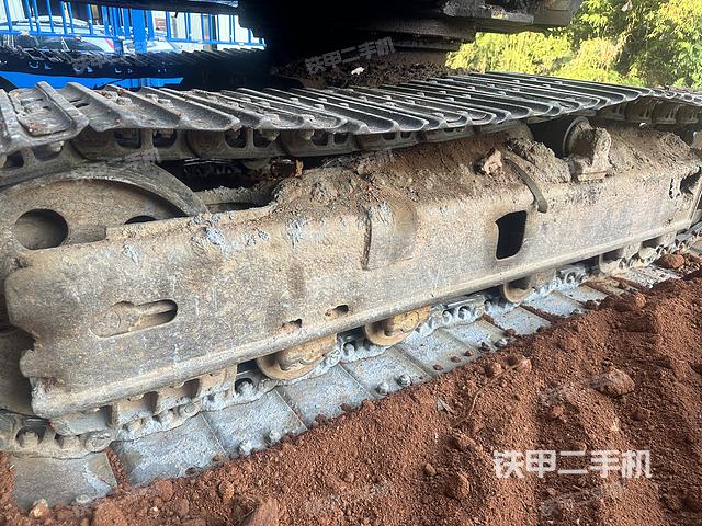 单侧履带整体（整机外观）