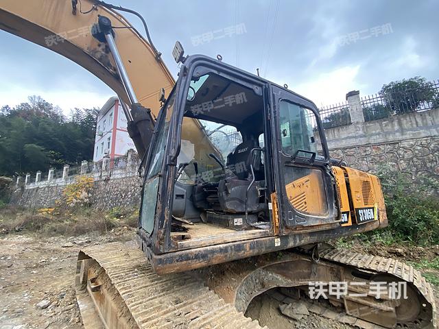 駕駛室整體(整機外觀) 駕駛室整體(整機外觀)