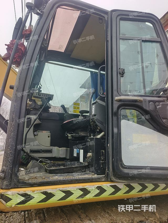 驾驶室整体（整机外观）