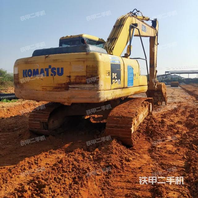 整機(jī)右后45°(整機(jī)外觀) 整機(jī)右后45°(整機(jī)外觀)