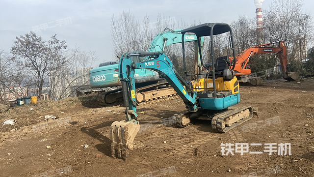 整機(jī)右后45°(整機(jī)外觀) 整機(jī)右后45°(整機(jī)外觀)