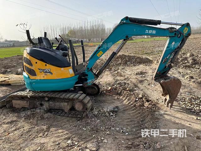 驾驶室顶部（整机外观）