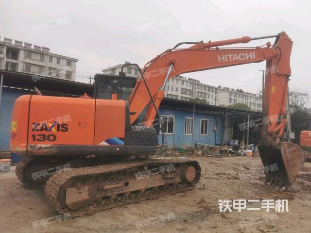 右后45(整機(jī)外觀) 右后45(整機(jī)外觀)