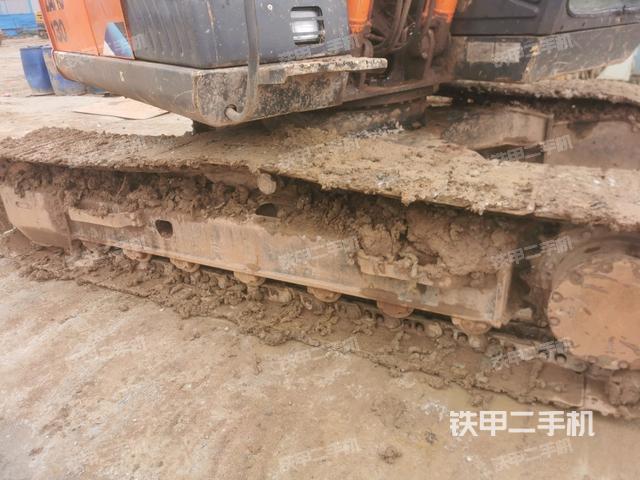 左側(cè)履帶整體?(行走機(jī)構(gòu)) 左側(cè)履帶整體?(行走機(jī)構(gòu))