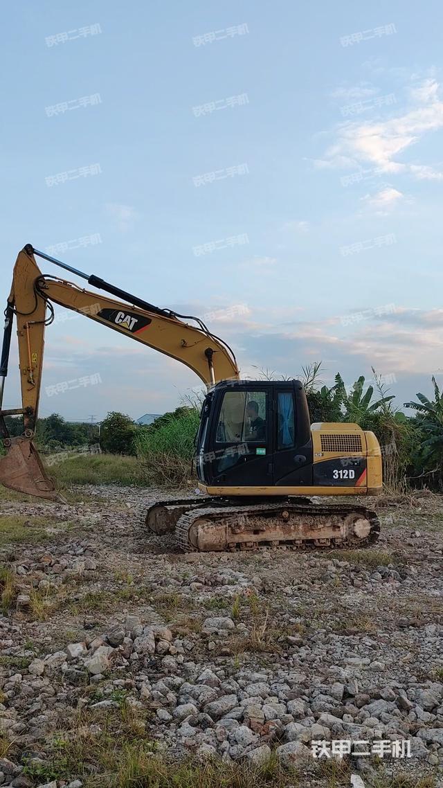 卡特彼勒312D挖掘機(jī)