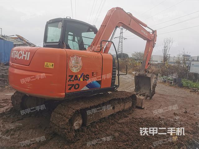 整機(jī)右后45°(整機(jī)外觀) 整機(jī)右后45°(整機(jī)外觀)