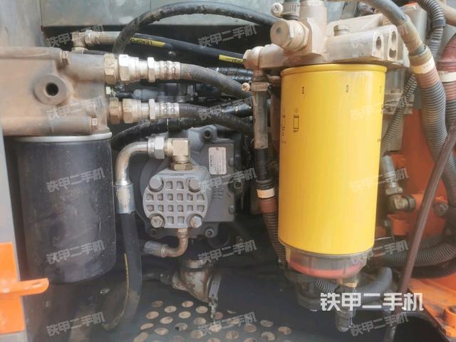 液壓泵斜45?左(大件艙室) 液壓泵斜45?左(大件艙室)