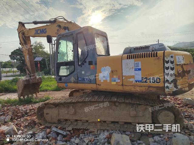 徐工XE215D挖掘機(jī)
