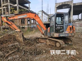 鹰潭斗山DH55-V挖掘机实拍图片