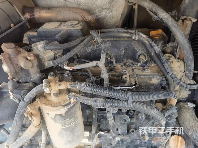 發(fā)動(dòng)機(jī)整體俯視(整機(jī)外觀) 發(fā)動(dòng)機(jī)整體俯視(整機(jī)外觀)