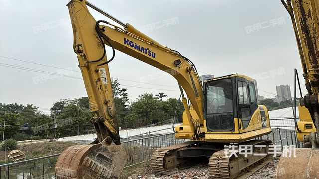 小松PC130-7挖掘機(jī)