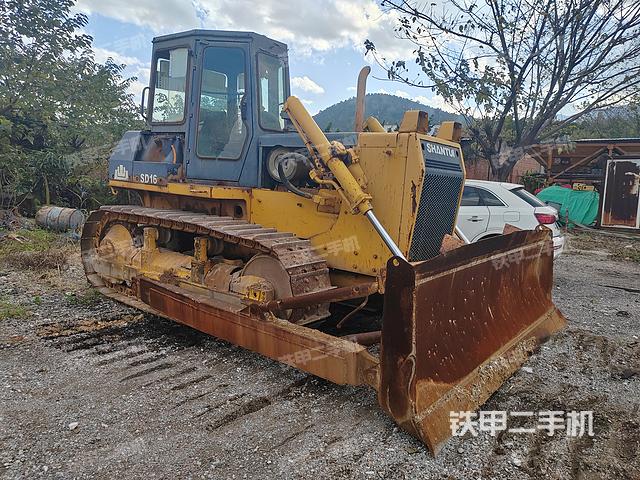 山推SD16標準型推土機