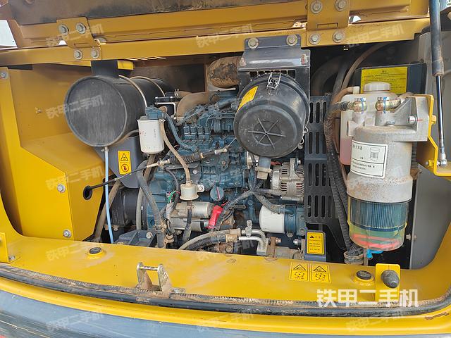 發(fā)動(dòng)機(jī)整體俯視(整機(jī)外觀) 發(fā)動(dòng)機(jī)整體俯視(整機(jī)外觀)