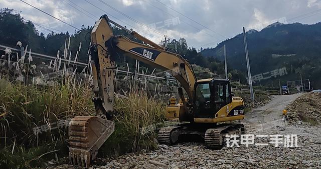卡特彼勒320DLRR挖掘機(jī)