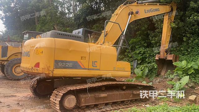 整機(jī)右后45°(整機(jī)外觀) 整機(jī)右后45°(整機(jī)外觀)