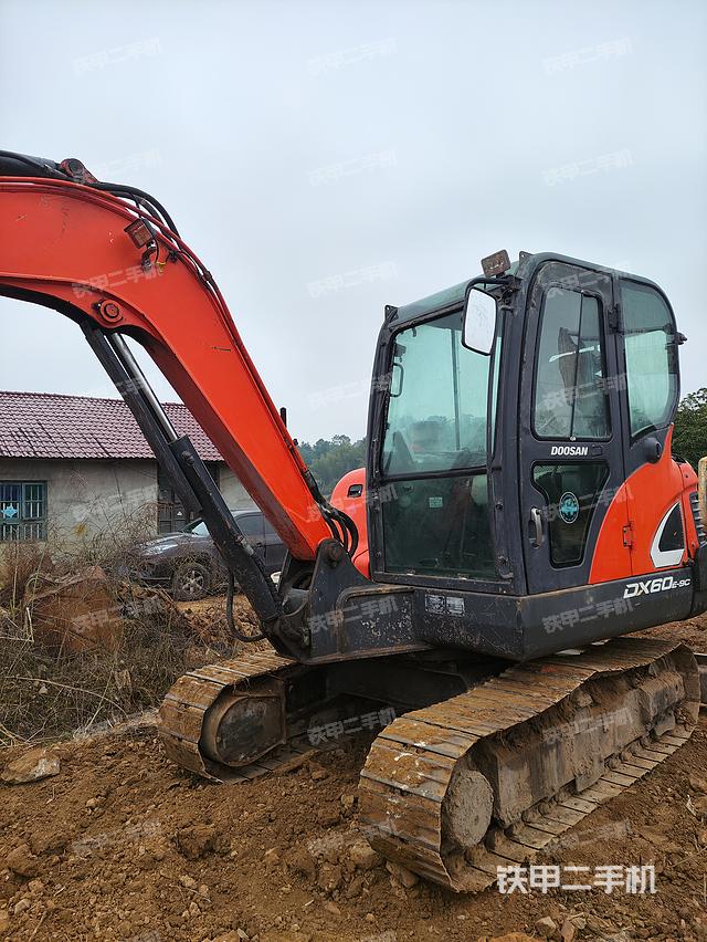 斗山DX60E-9CN挖掘機
